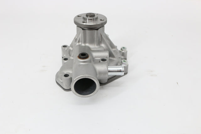 BOBCAT ­-­ 7026396 ­-­ PUMP WATER