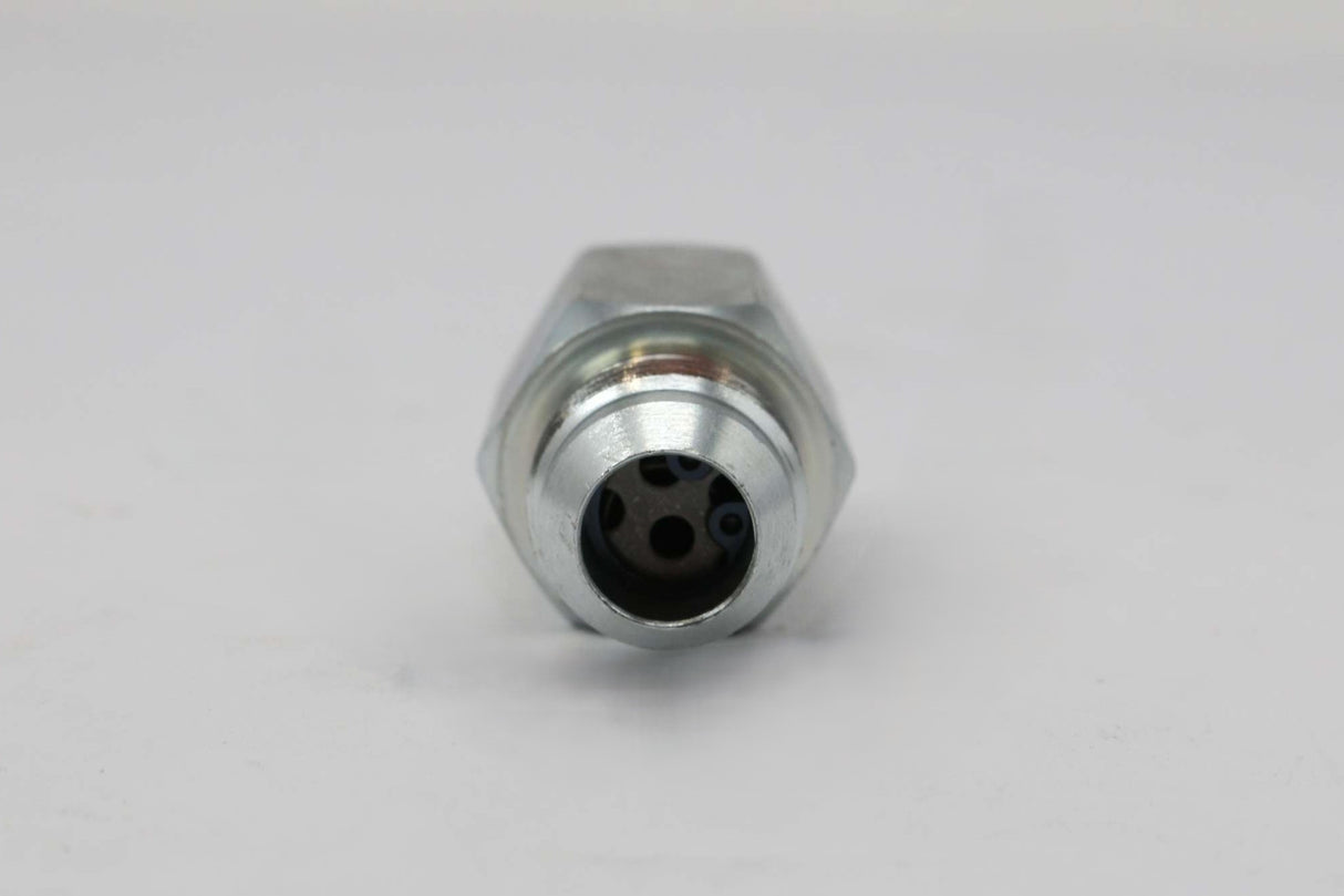 BOBCAT ­-­ 7337505 ­-­ VALVE RELIEF