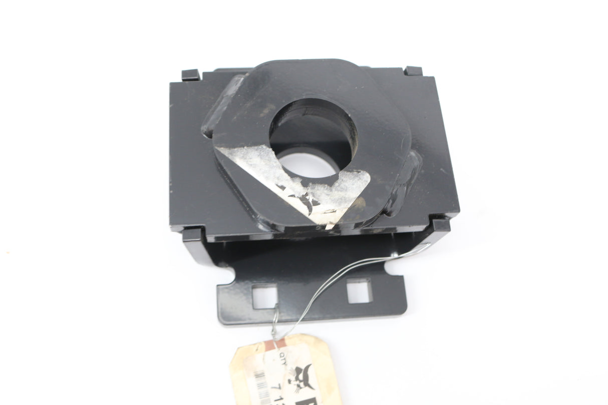 BOBCAT ­-­ 7130562 ­-­ MOUNT