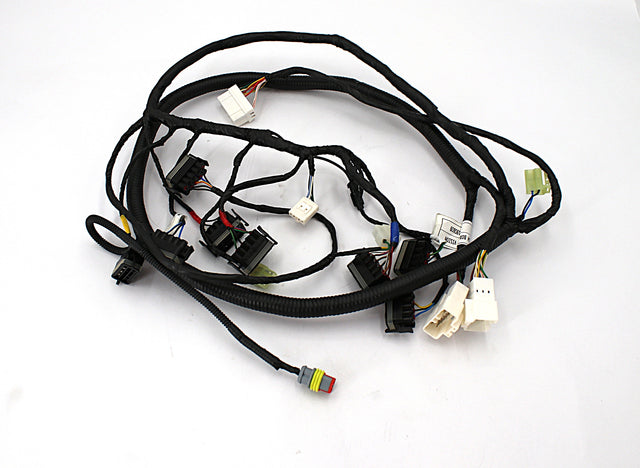 BOBCAT ­-­ 7382825 ­-­ HARNESS BOX