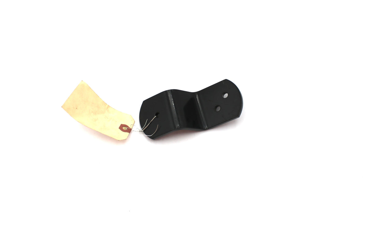 BOBCAT ­-­ 6807384 ­-­ BRACKET