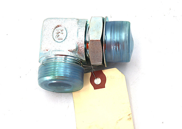 BOBCAT ­-­ 7410666 ­-­ FITTING ELBOW