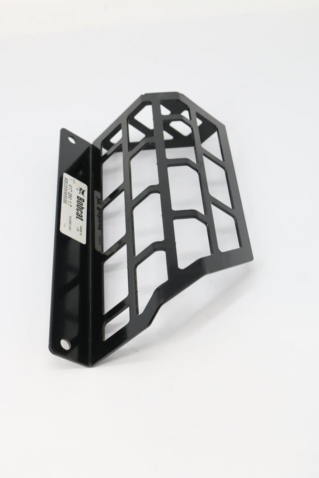 BOBCAT ­-­ 4172501.7 ­-­ GUARD ASSEMBLY