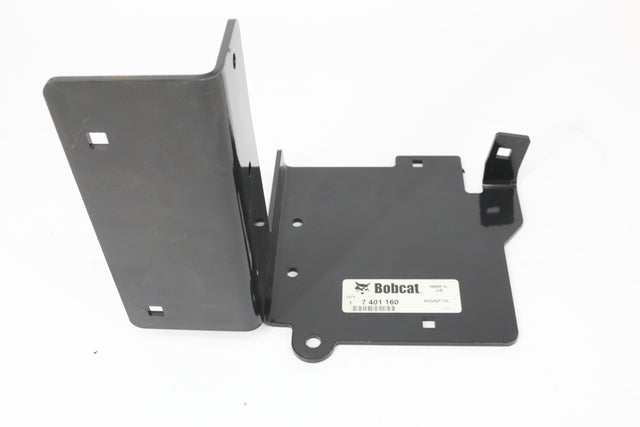 BOBCAT ­-­ 7401160 ­-­ MOUNT FILTER AIR