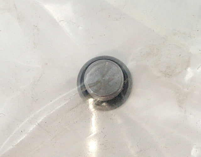 BOBCAT ­-­ 7444687 ­-­ PLUG MOTOR