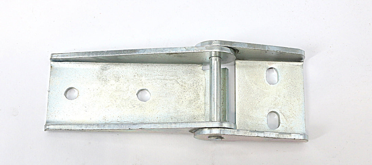 BOBCAT ­-­ 7290302 ­-­ HINGE COVER