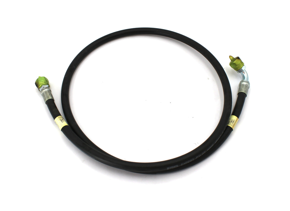 BOBCAT ­-­ 7382143 ­-­ HOSE ASSEMBLY