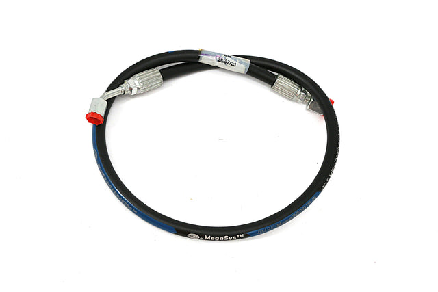 BOBCAT ­-­ 7105892 ­-­ HOSE
