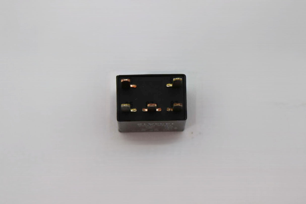 BOBCAT ­-­ 7252165 ­-­ RELAY 12VDC
