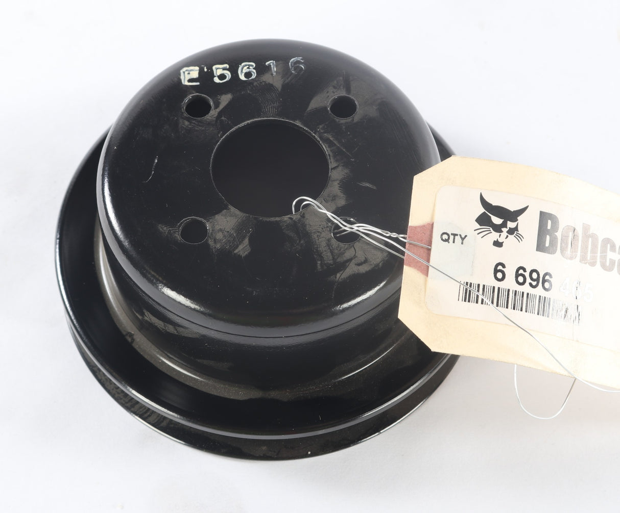 BOBCAT ­-­ 6696465 ­-­ PULLEY FAN