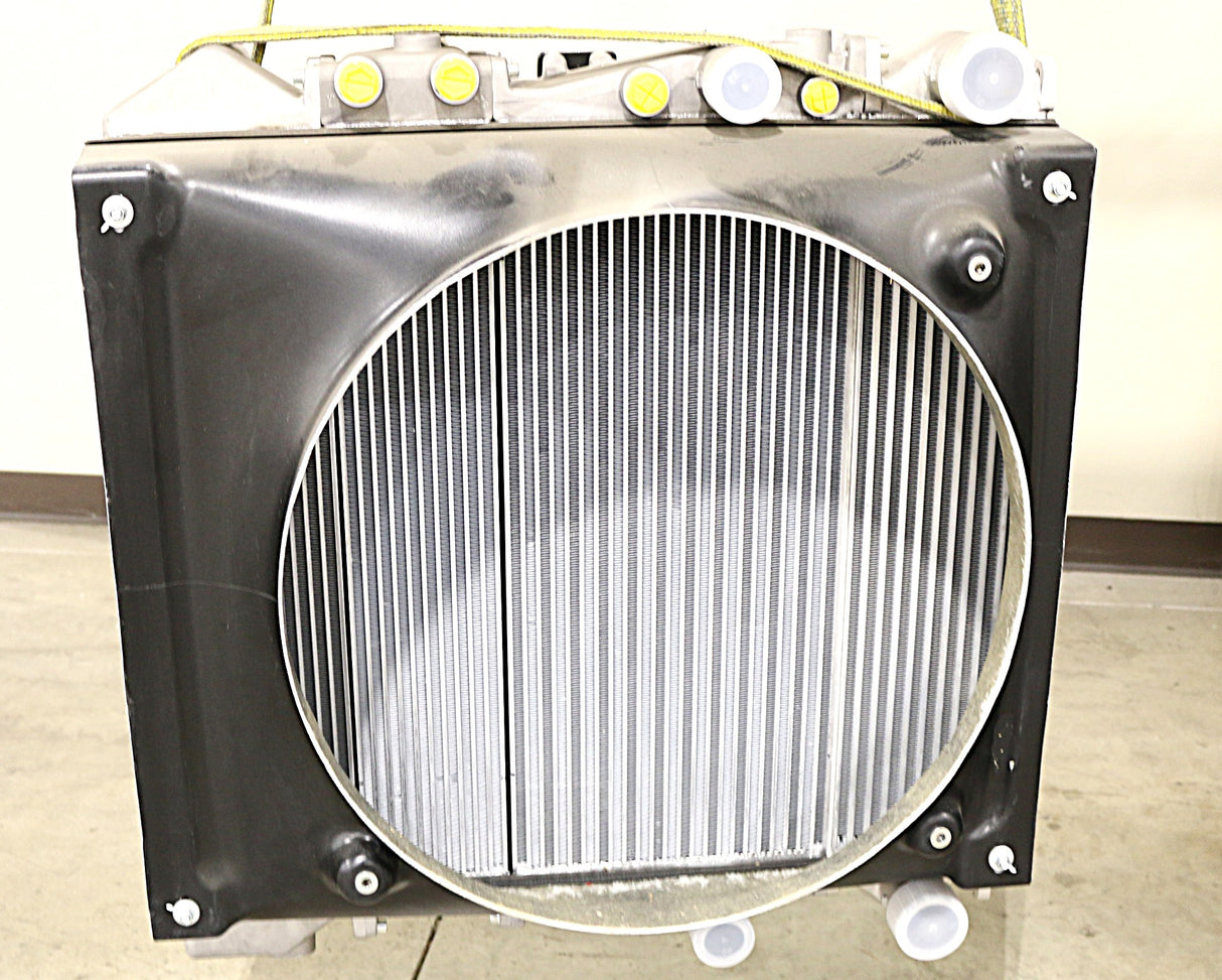 JLG ­-­ 1001208112 ­-­ RADIATOR - COOLING PACKAGE CAT