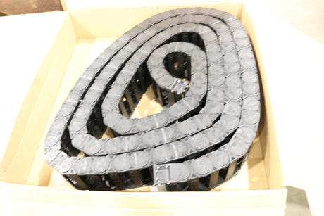 JLG ­-­ 1001120254 ­-­ CHAIN - HOSE/CABLE