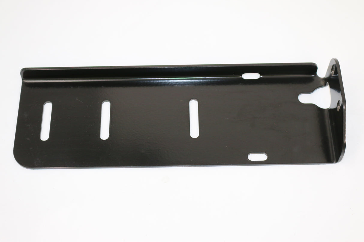 JLG ­-­ 1001197584 ­-­ BRACKET - MOUNT - BOX
