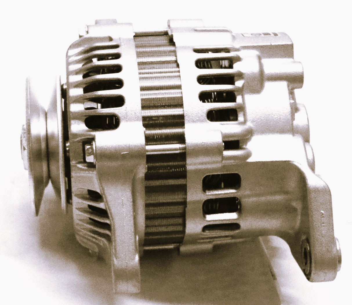 DOOSAN ­-­ 300901-00192 ­-­ ALTERNATOR ASSY GCT K25 CERT ENGINE