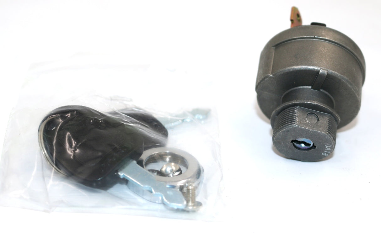 DOOSAN ­-­ 301413-00192 ­-­ SWITCH ASSY - W/KEY - IGNITION - DOOSAN LOGO