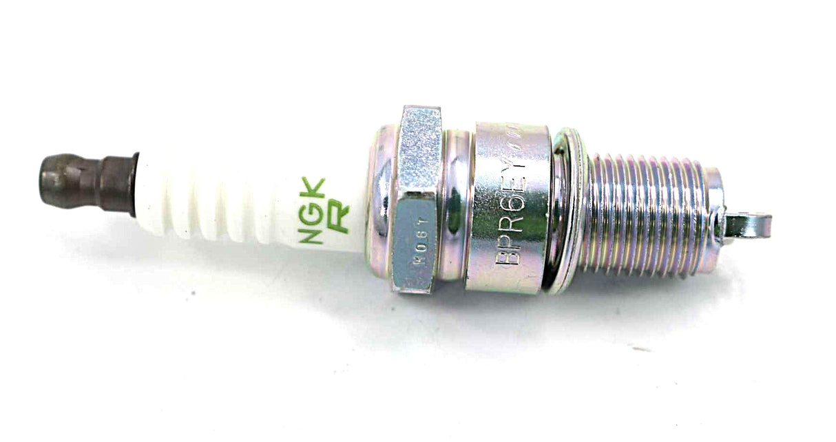 DOOSAN ­-­ 300622-00017 ­-­ SPARK PLUG - NICKEL