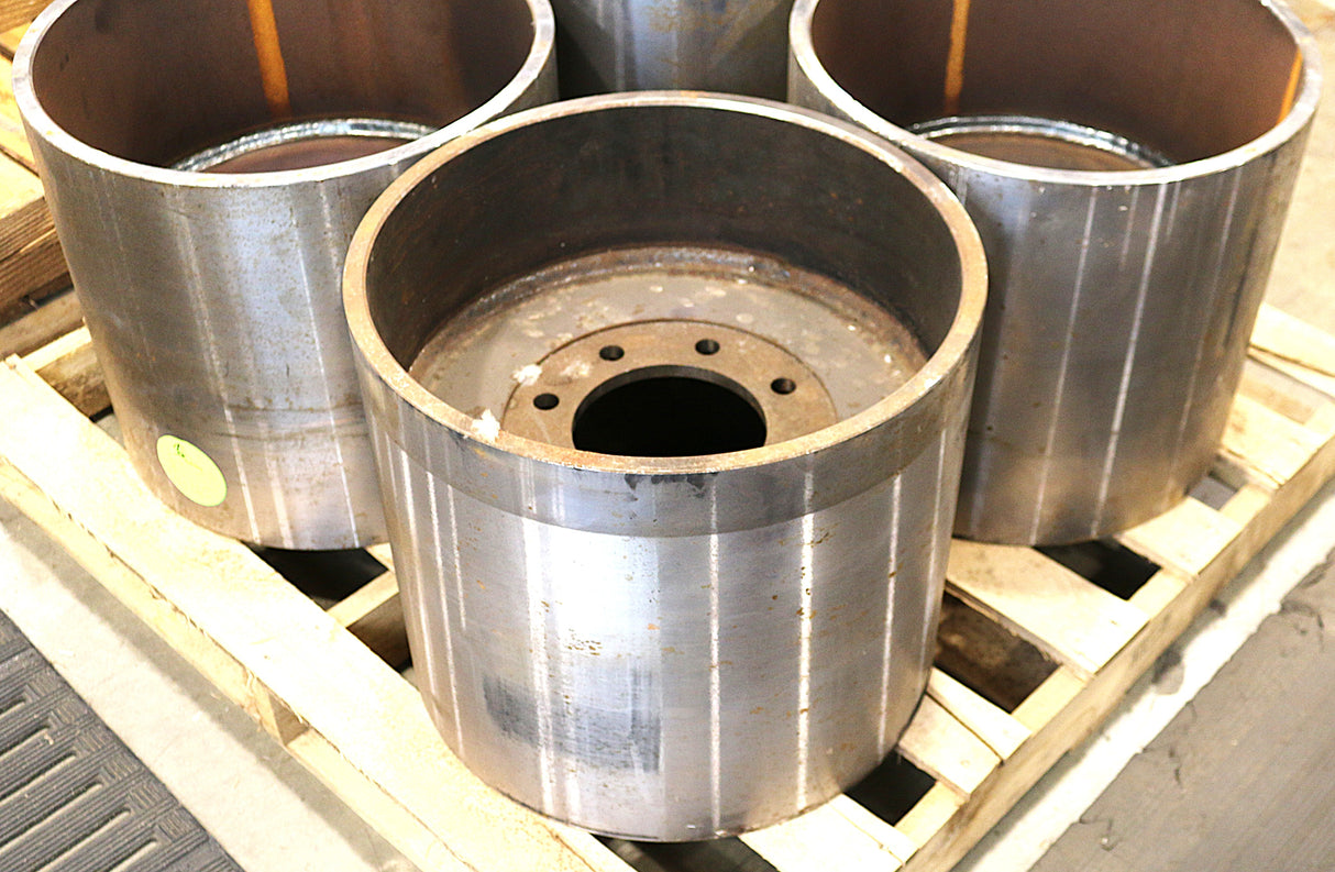 BOBCAT ­-­ 6715352 ­-­ DRUM ASSY 16