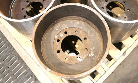 BOBCAT ­-­ 6715352 ­-­ DRUM ASSY 16