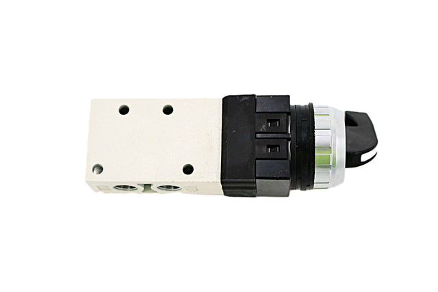 PREVOST ­-­ 19512878 ­-­ VALVE - MECHANICAL WITH BLACK SWITCH