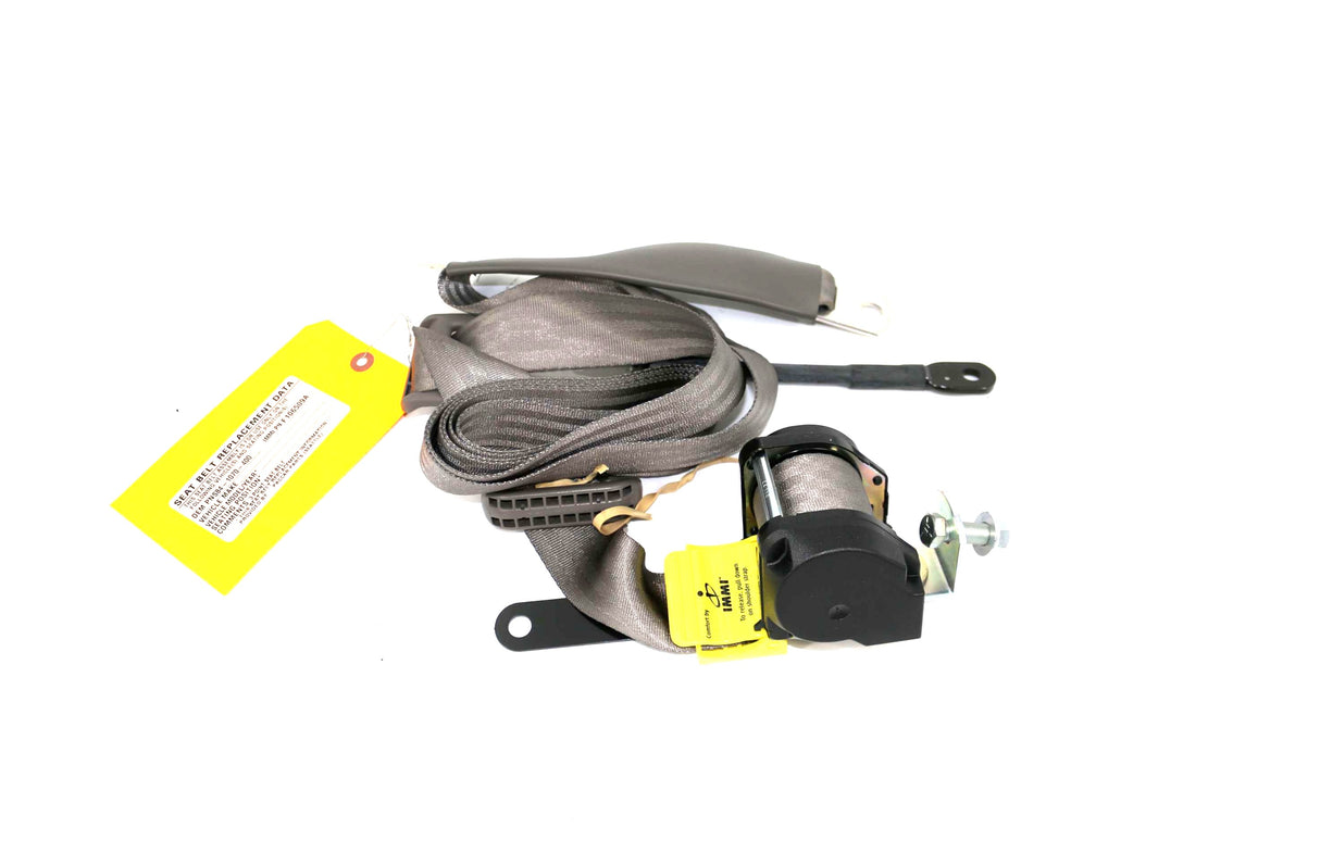 KENWORTH (PACCAR) ­-­ S84-1070-400 ­-­ SEAT BELT KIT