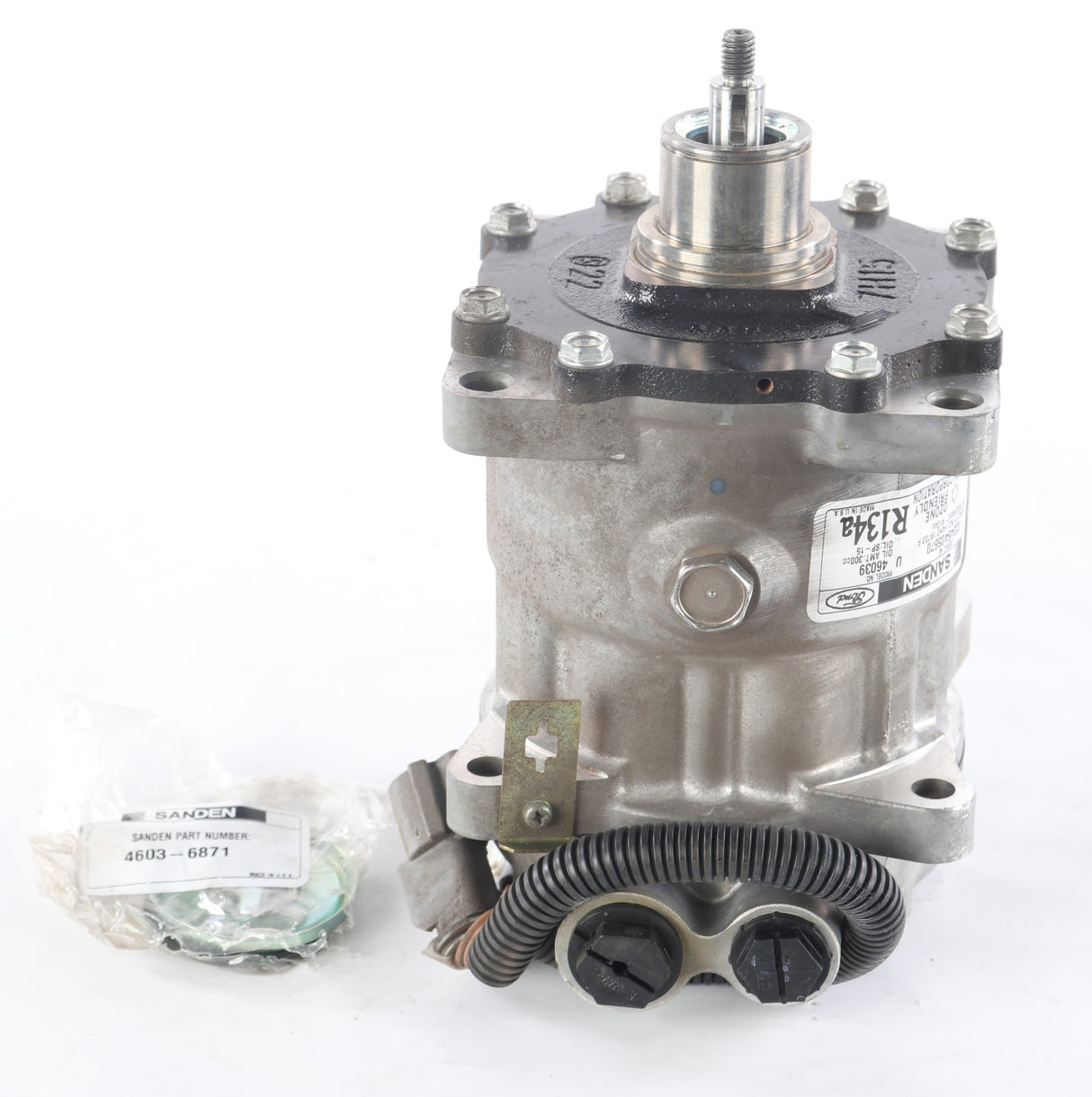 FORD ­-­ F4HZ-19703-F ­-­ A/C COMPRESSOR