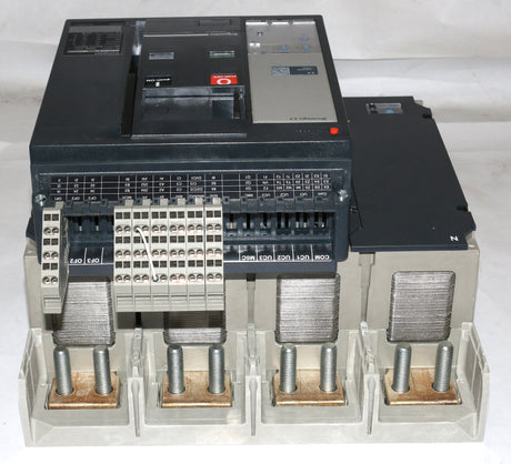 ATLAS COPCO ­-­ 1093142849 ­-­ CIRCUIT BREAKER SCHNEIDER 4 POLOS 1600A