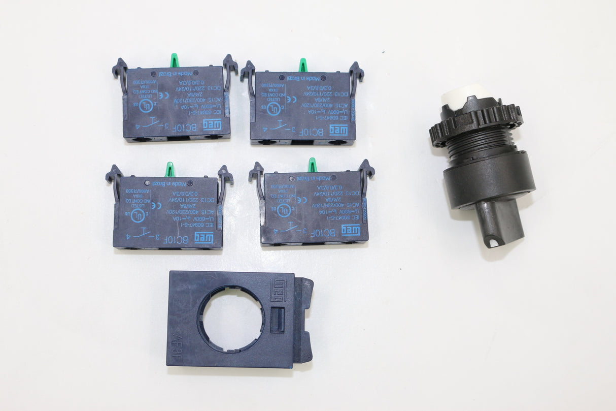 ATLAS COPCO ­-­ 1028866877 ­-­ ON/OFF/REMOTE SWITCH