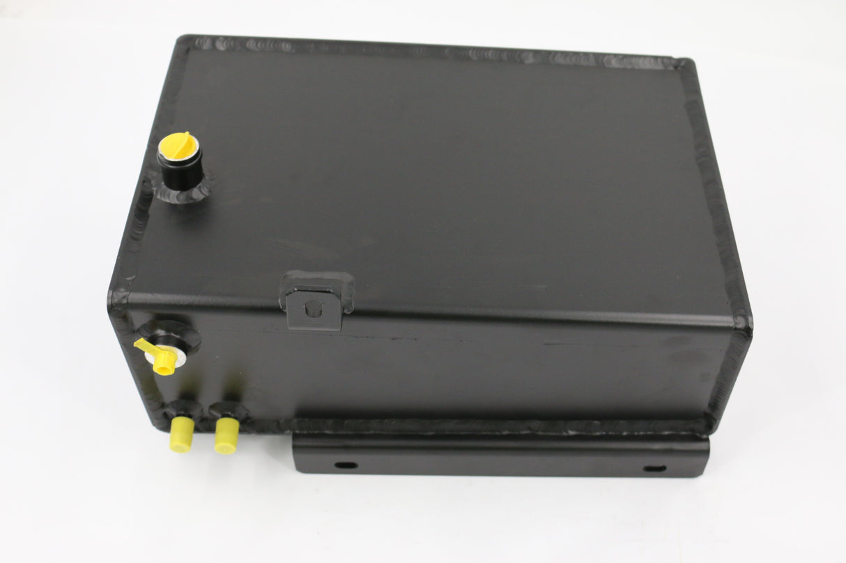 BOBCAT PORTABLE POWER ­-­ 46742007 ­-­ TANK - HEADER - 9 LITERS