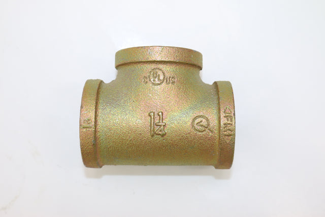 BOBCAT PORTABLE POWER ­-­ 95954236 ­-­ TEE - (1.25X 1.25X1.25) NPT FEM 150 LB Zn
