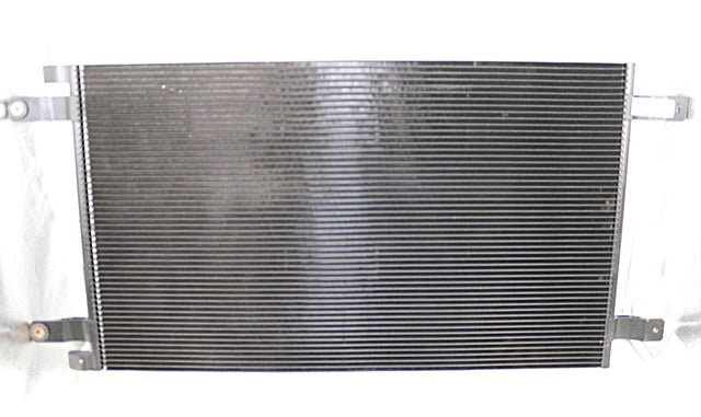 PACCAR ­-­ Z9206001 ­-­ CONDENSER