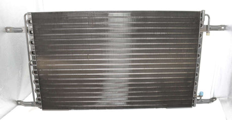 FREIGHTLINER ­-­ 12-42084-002 ­-­ CONDENSER
