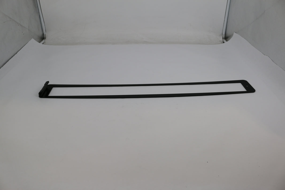 JCB ­-­ 333/R6170 ­-­ (W) (P) W/A CAB ROOF PLATE (P143)