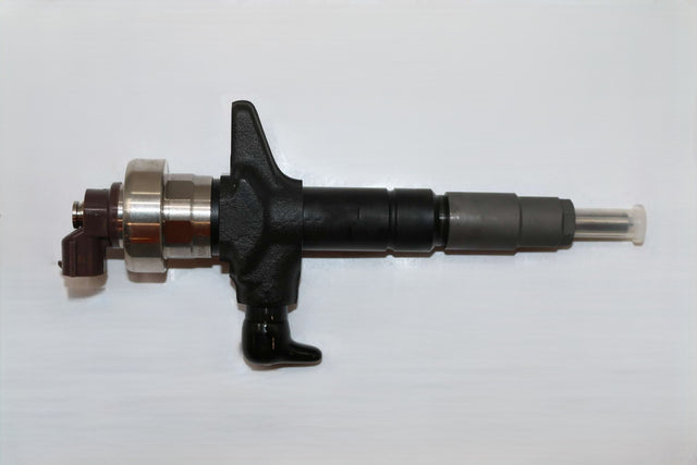 JCB ­-­ 02/802574 ­-­ INJECTOR ASSEMBLY