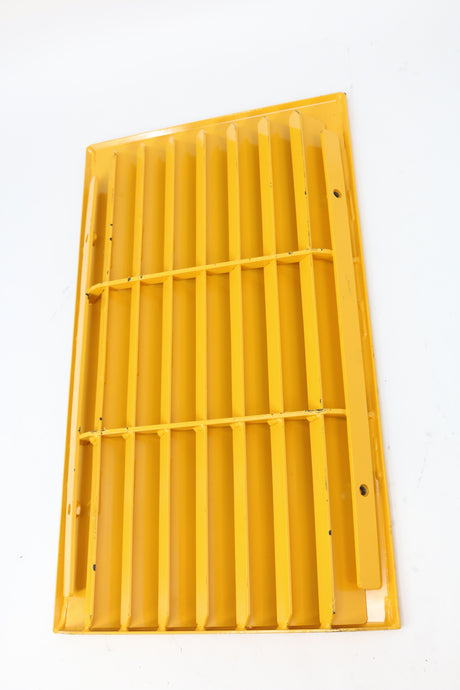JCB ­-­ 333/X4237 ­-­ GA-SP T4 REAR DOOR BAFFLE