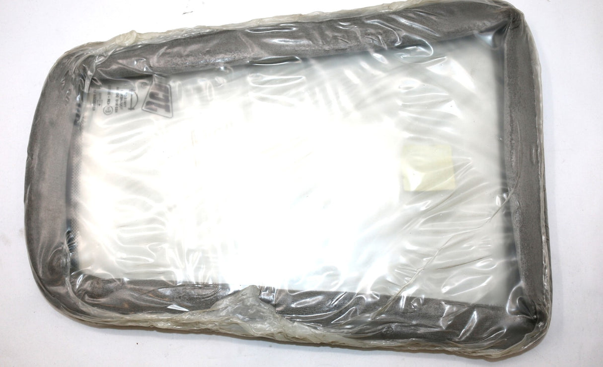 JCB ­-­ 827/20356 ­-­ GLASS -LOWER LEFT