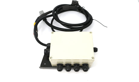 JCB ­-­ 333/L1841 ­-­ BOX