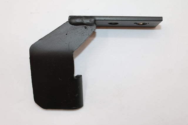 JCB ­-­ 123/06054 ­-­ PLATE LATCH MOUNT