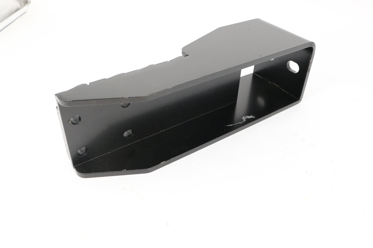 JCB ­-­ 320|09146 ­-­ ENGINE MOUNT REAR RH