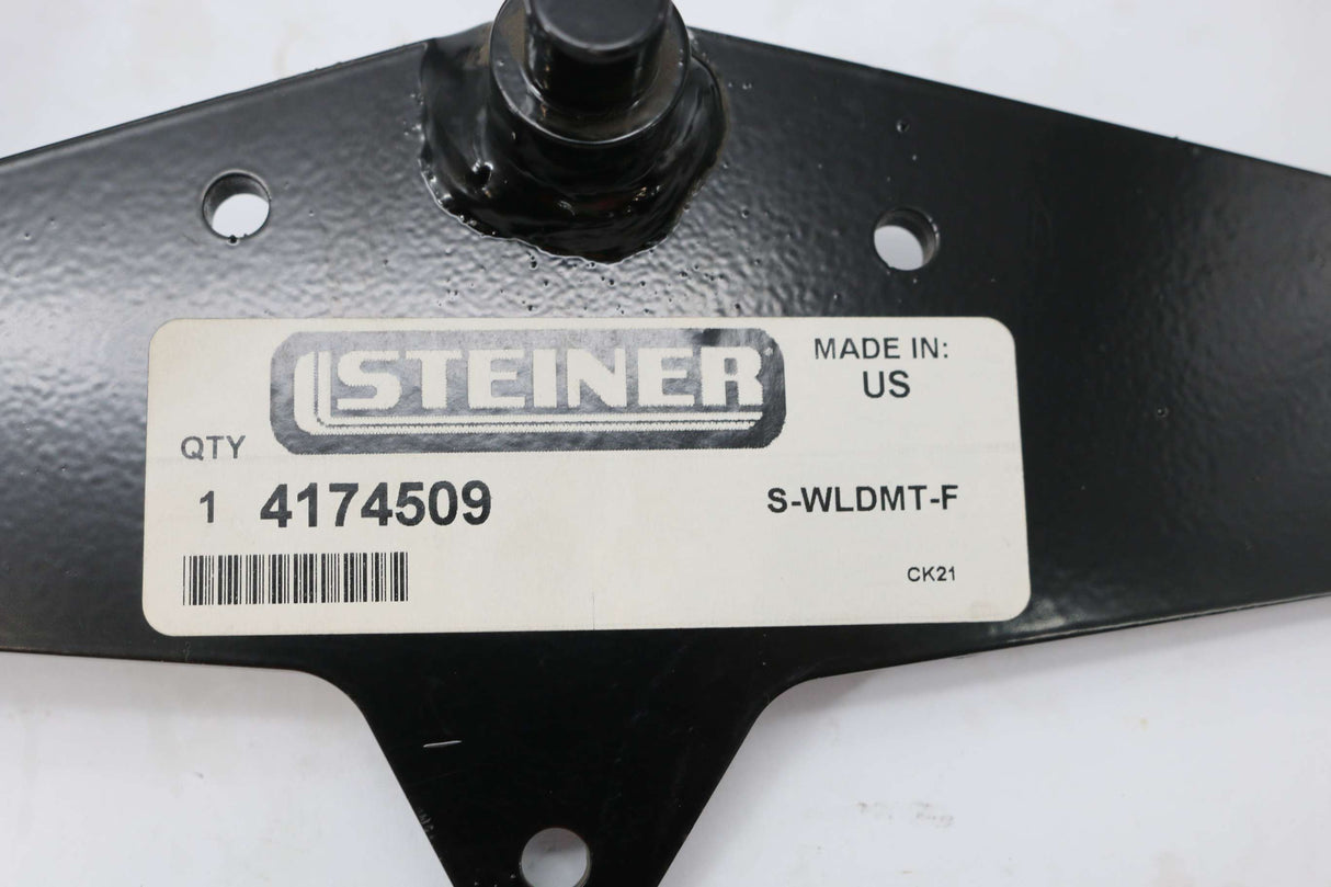 STEINER ­-­ 4174509 ­-­ PLATE FOOT WELDMENT