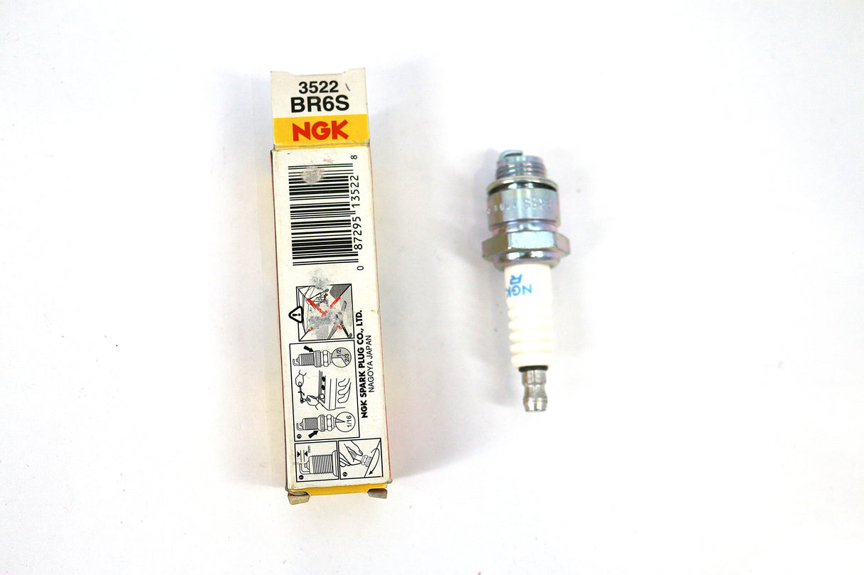 NGK ­-­ BR6S ­-­ SPARK PLUG