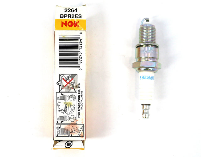 NGK ­-­ BPR2ES ­-­ SPARK PLUG