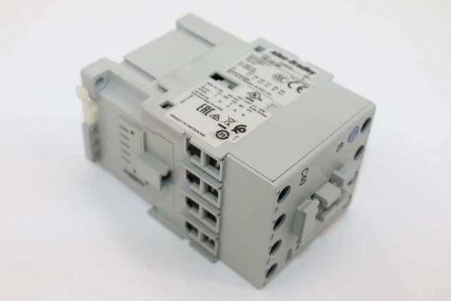 ALLEN-BRADLEY ­-­ 100-C40D400 ­-­ CONTACTOR 40A