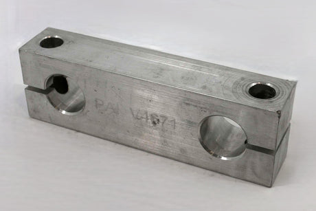 PAI INDUSTRIES - NOS ­-­ FSH-4589 ­-­ SHACKLE - REPLACES MACK 22QK39301