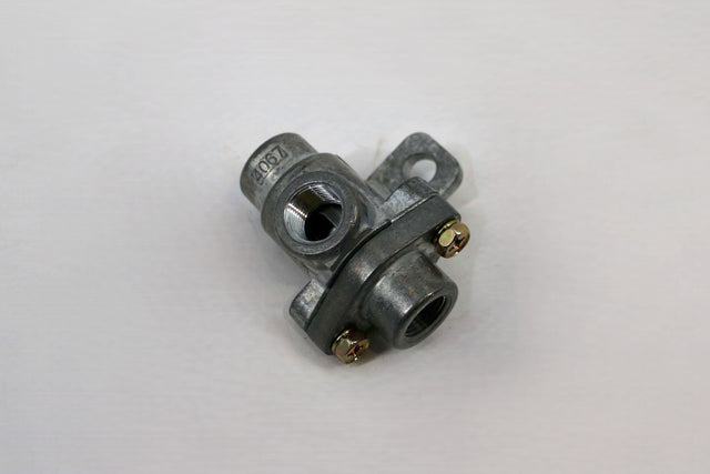 PAI INDUSTRIES - NOS ­-­ EM40670 ­-­ VALVE - REPLACES MACK 20QE2222R