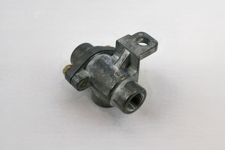 PAI INDUSTRIES - NOS ­-­ EM40670 ­-­ VALVE - REPLACES MACK 20QE2222R