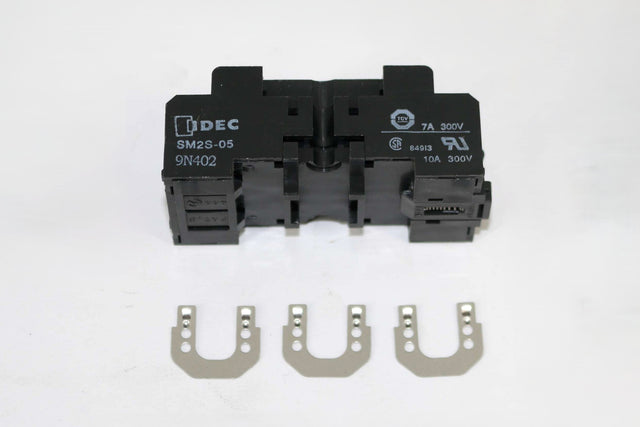 IDEC ­-­ SM2S-05 ­-­ SOCKET - 8 BLADE