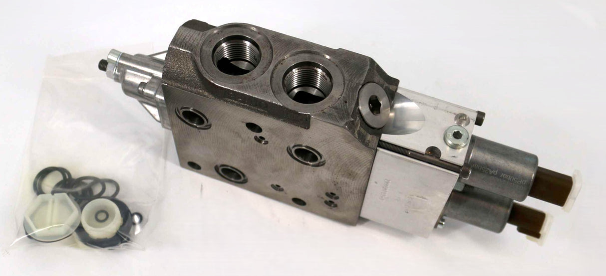 GRADALL ­-­ 82133023 ­-­ VALVE SECTION - UPPER AUX