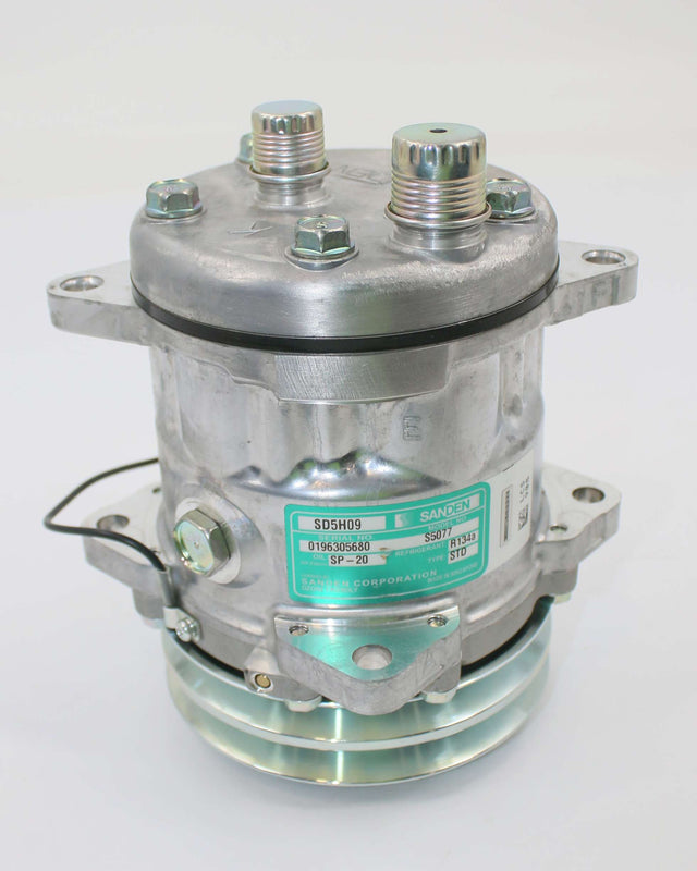 SANDEN ­-­ 5077 ­-­ COMPRESSOR
