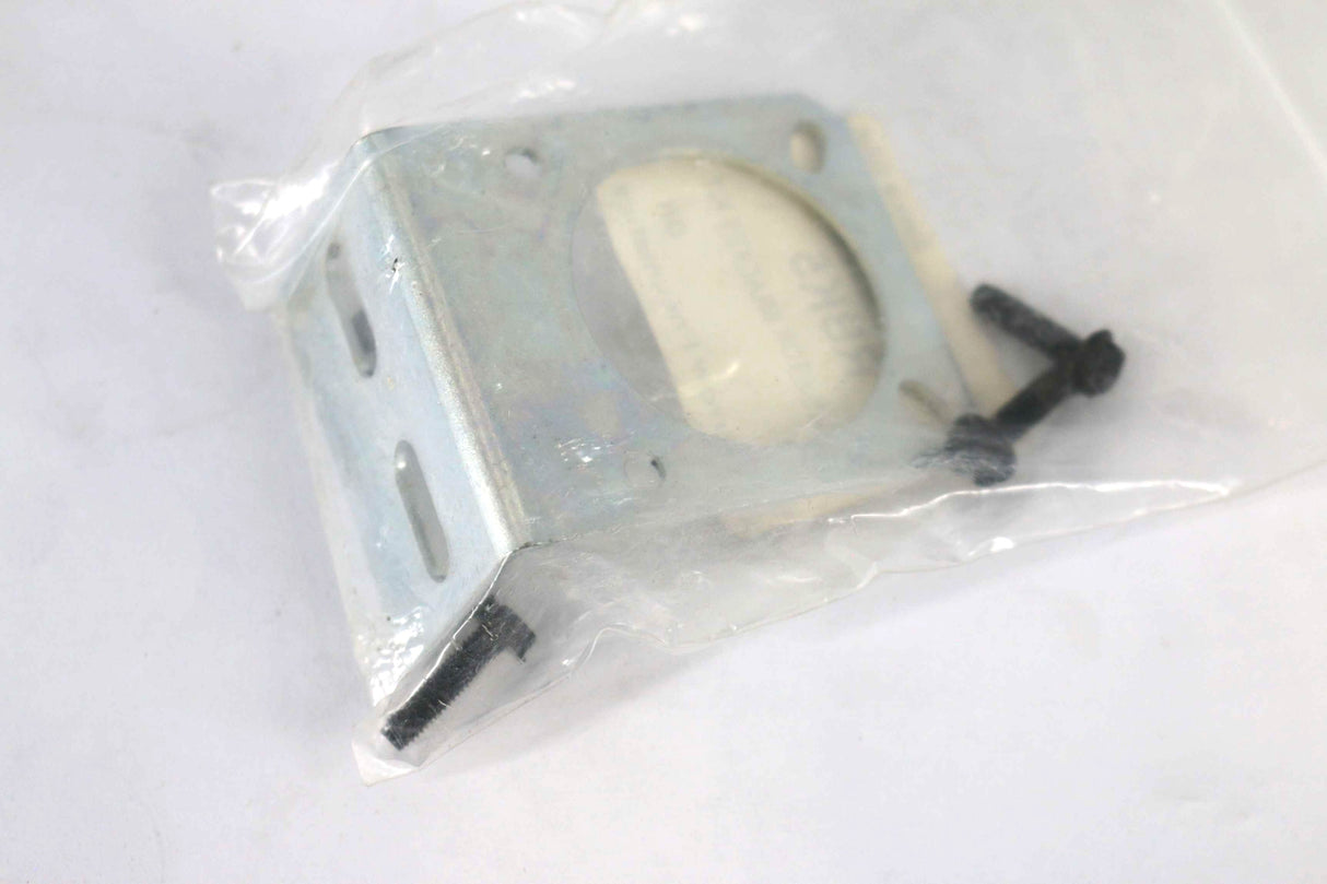 QUINCY COMPRESSOR ­-­ 1280733651 ­-­ REGULATOR BRACKET KIT