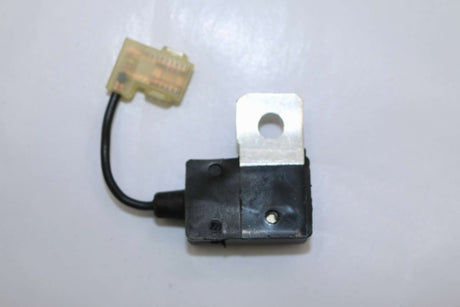 ROBERT BOSCH ­-­ 0290800036 ­-­ CAPACITOR